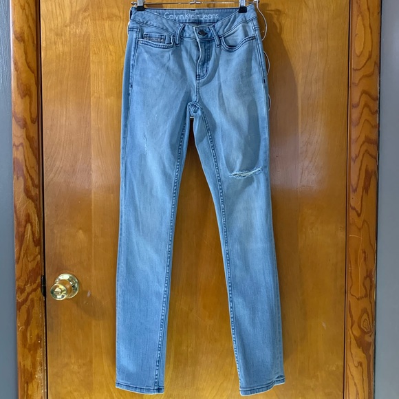 Calvin Klein Skinny Jeans - Picture 1 of 4